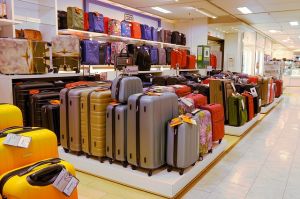 retail_luggage_dept-1185524_640.jpg